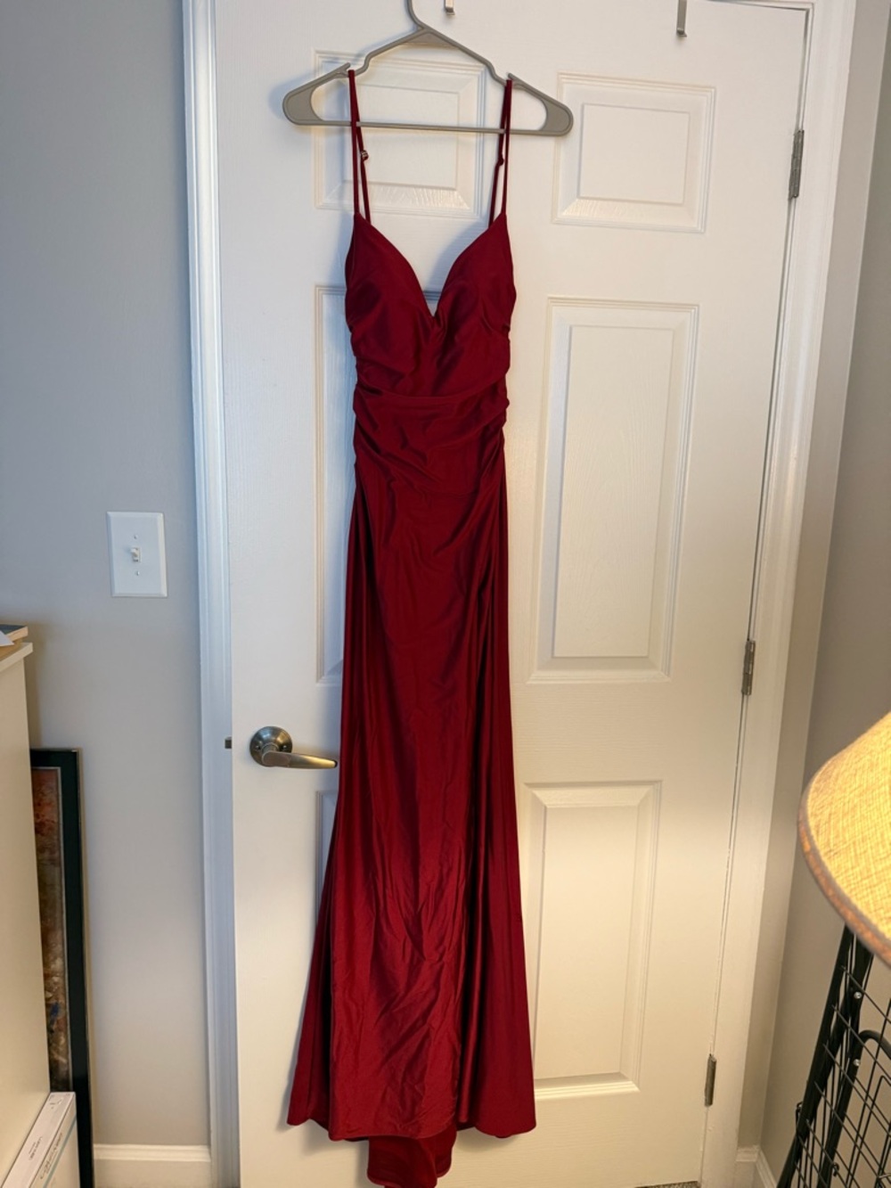 Elegant Burgundy Spaghetti-Strap Evening Gown
